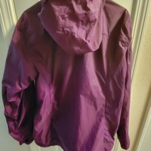 Mountain Hardwear Rain Jacket